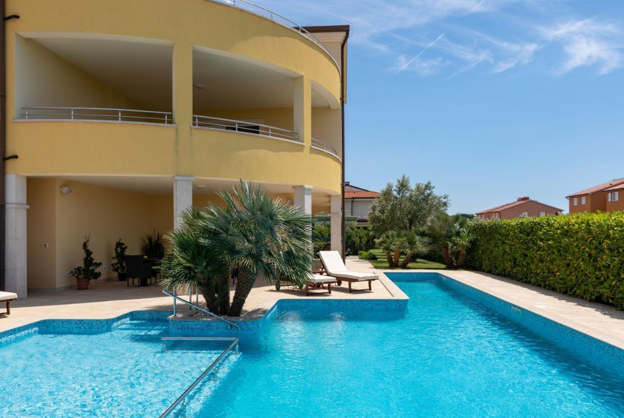 B&B Villa Oasa 1 Rovinj Bagian luar foto